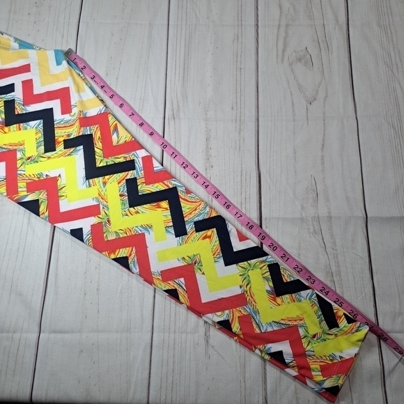 3 FOR 12 SALE LuLaroe Leggings Tall & Curvy - Picture 9 of 12